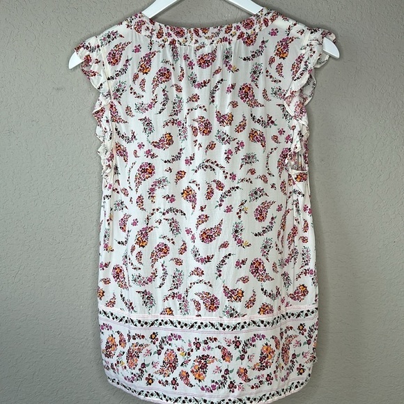 Old Navy Floral Flutter Sleeve Blouse Size Medium - Picture 6 of 9